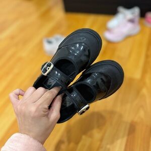 Vans Shiny Black Kids Dress Shoes